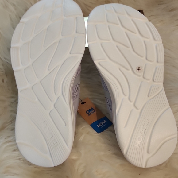 NWT..HOKA Men's Light Gray "Ora Recovery Shoe 2" slip-on sneakers - Picture 4 of 6